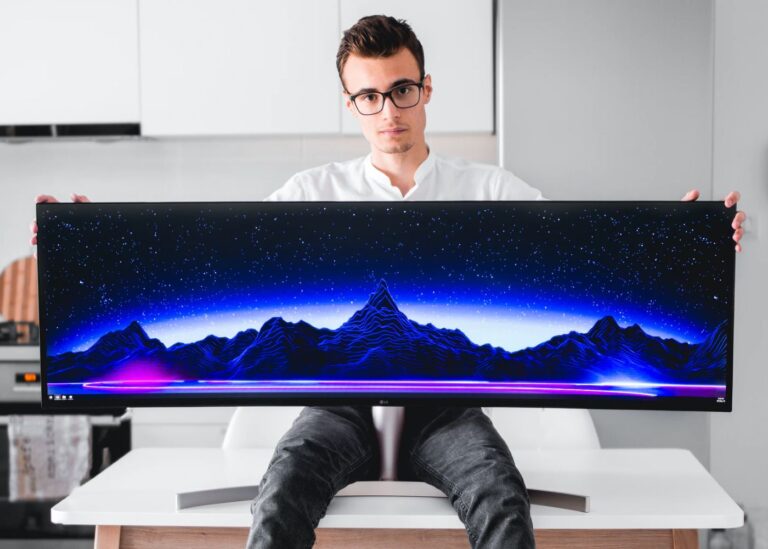 The 5 Best Ultrawide Monitors in India [2021] – A Review & Buying Guide!